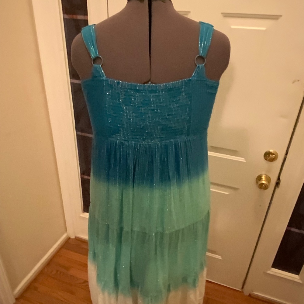 Linda Anderson Tier Dress - Picture 2 of 8